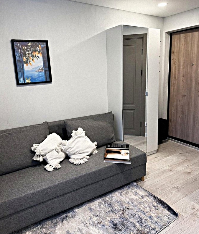 Modern studio apartment available for rent!