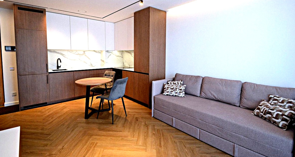 Modern studio apartment available for rent!