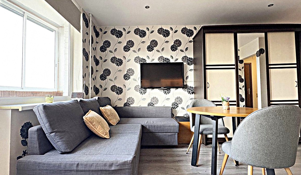 Modern studio apartment available for rent!